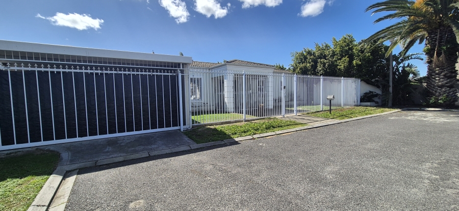 3 Bedroom Property for Sale in Parklands Western Cape